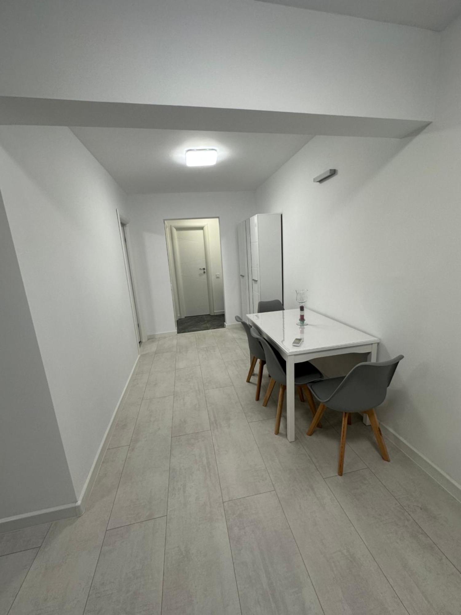 Apartament Ultra Central 3 Apartman Vajdahunyad Kültér fotó