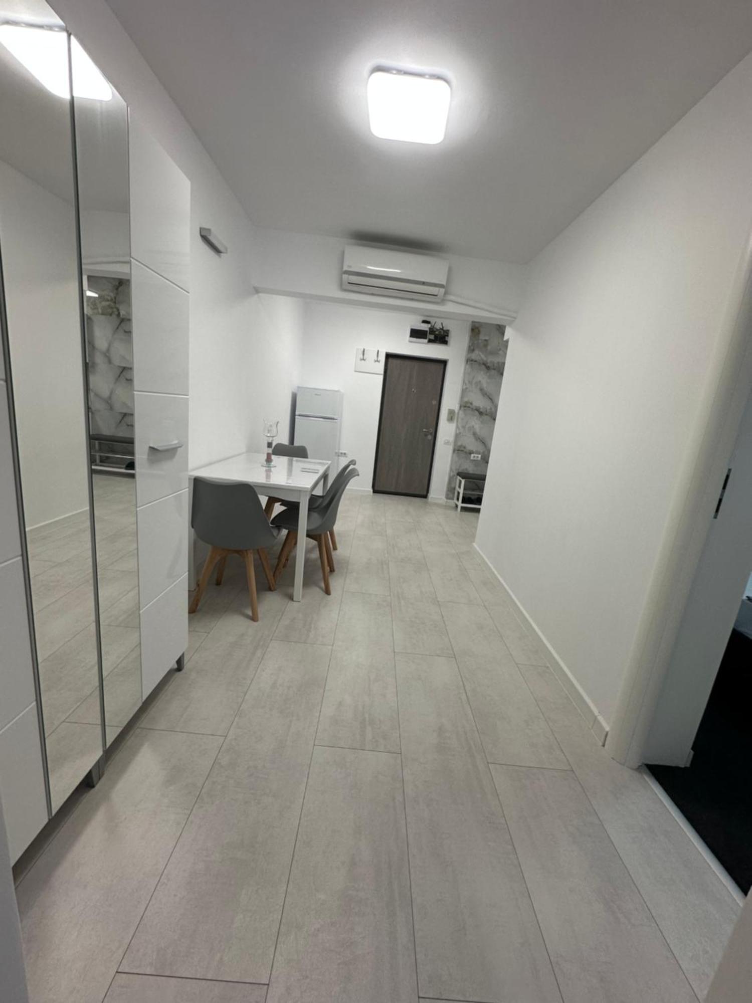 Apartament Ultra Central 3 Apartman Vajdahunyad Kültér fotó