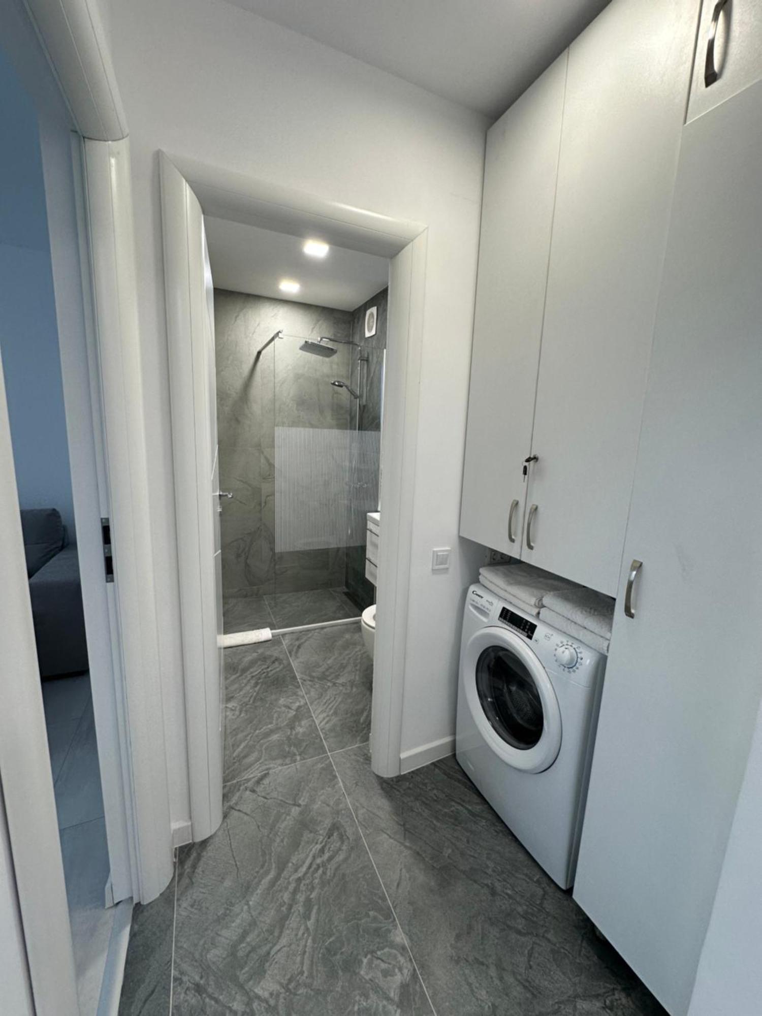 Apartament Ultra Central 3 Apartman Vajdahunyad Kültér fotó